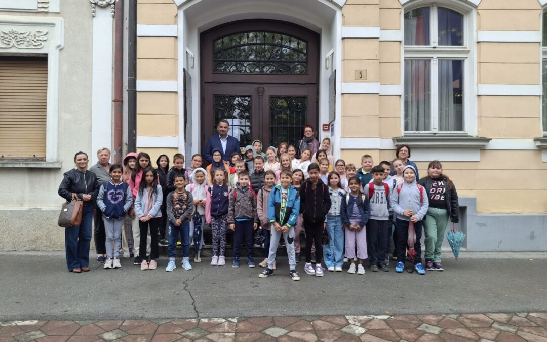 Učenici 3. i 4. razreda gledali predstavu “Tarzan”